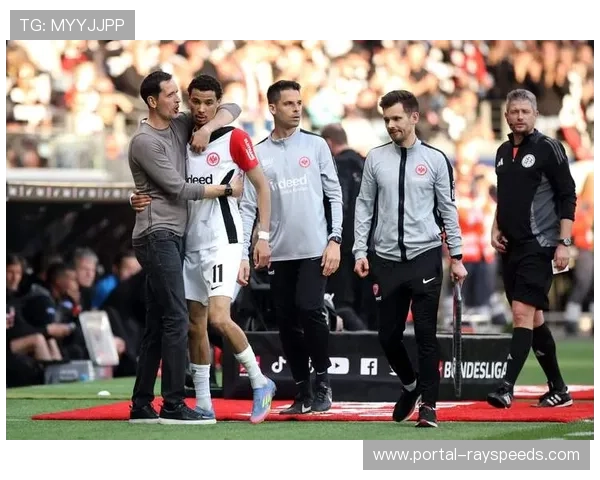 堂安律转会法兰克福，日本中场替代埃基蒂克角色