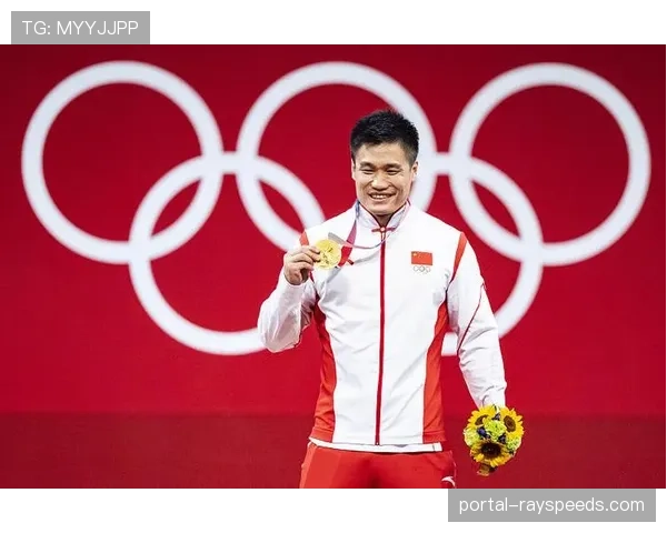 中国选手吕小军优势明显，六次试举全部成功夺冠